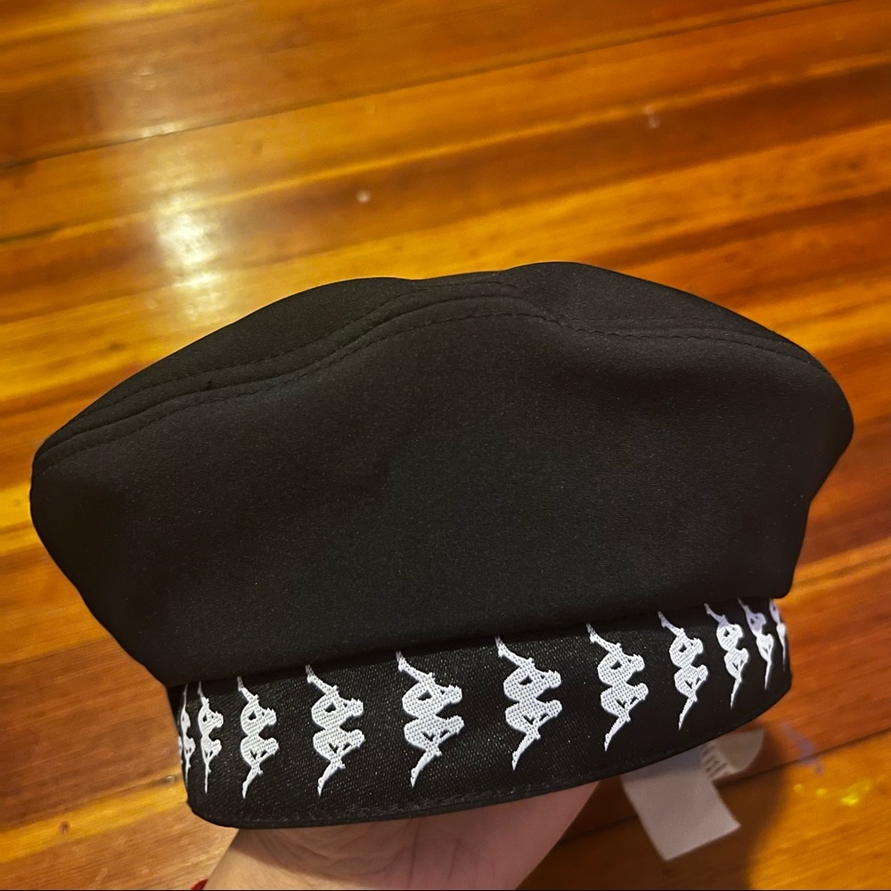 100% Authentic Kappa basque. In great condition just don’t wear it.